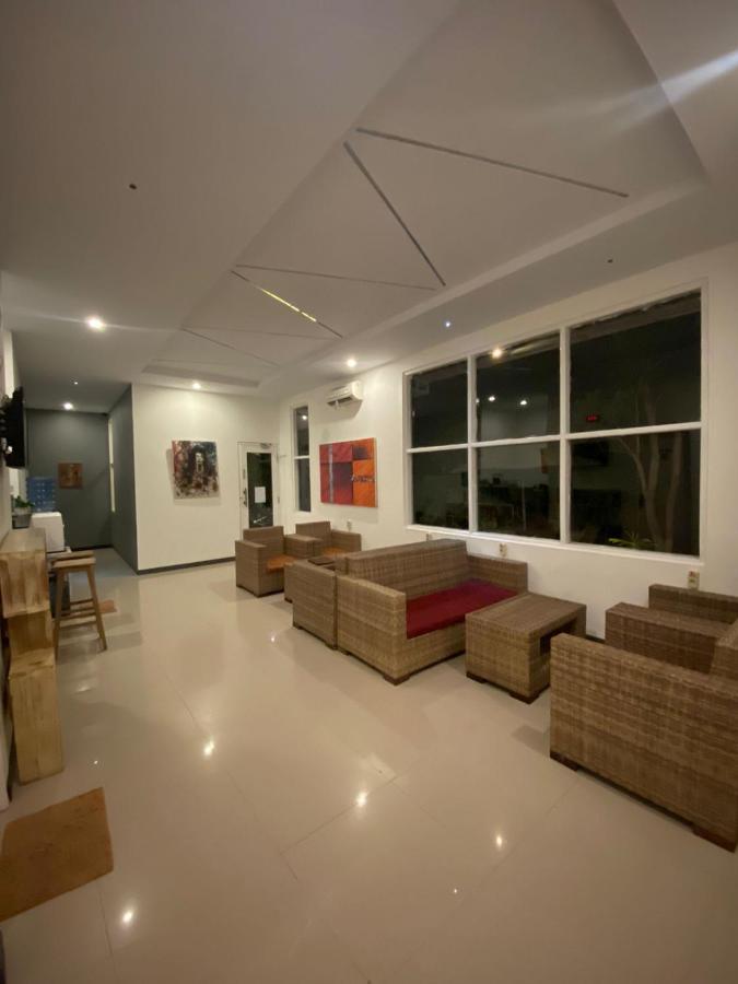 The Packerbox Hostel Batununggul Exterior foto